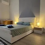 דירה Charming Terrace טיראנה