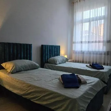 Lägenhet Charming Terrace