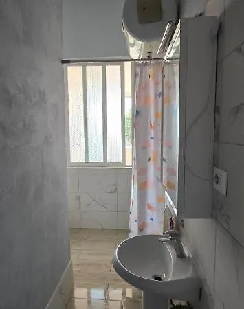 Charming Terrace * ティラナ