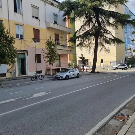 Charming Terrace ティラナ